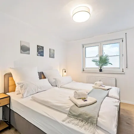 Apartment Sali Homes - Basic Neckarwestheim